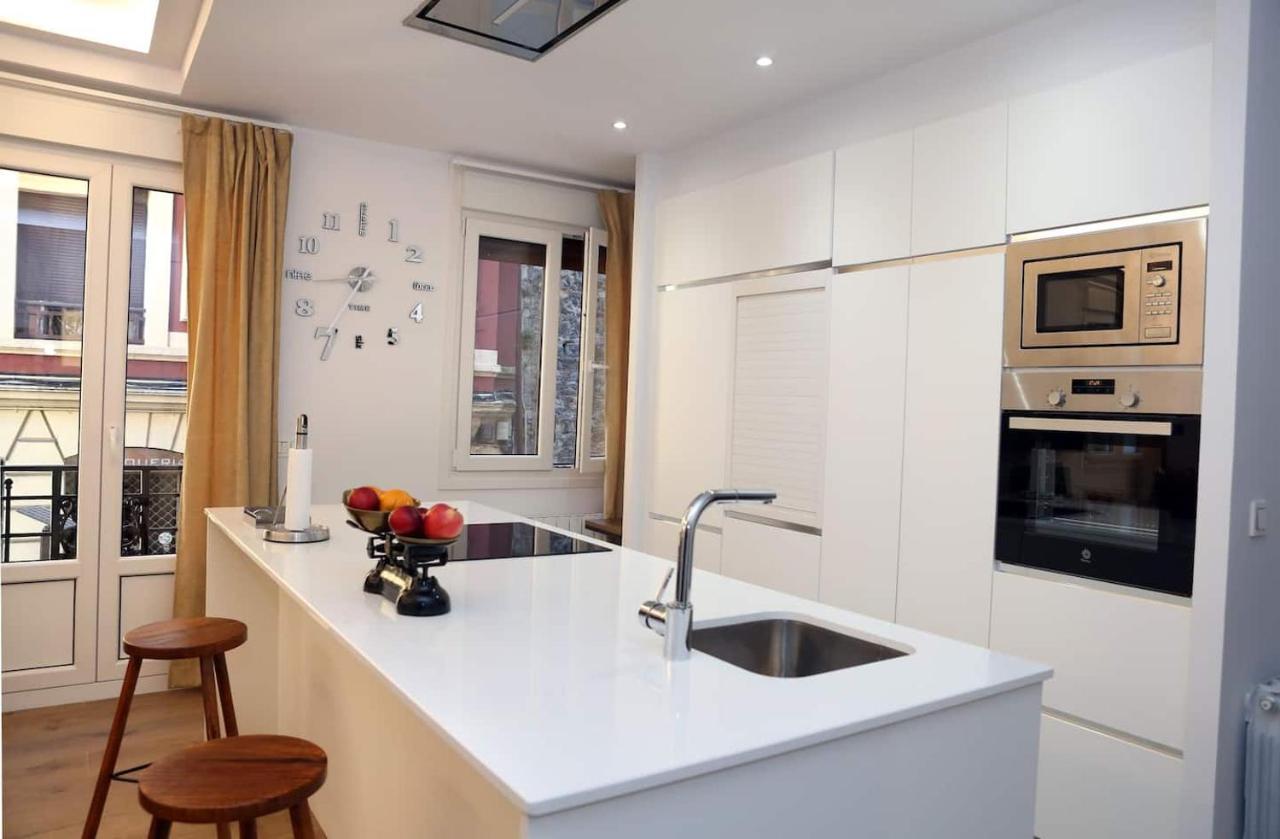 Piso Reformado A 2 Min Del Casco Viejo Con Garaje Gratis Daire Bilbao Dış mekan fotoğraf