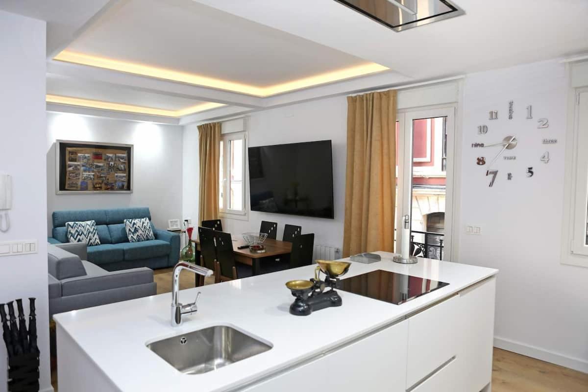 Piso Reformado A 2 Min Del Casco Viejo Con Garaje Gratis Daire Bilbao Dış mekan fotoğraf